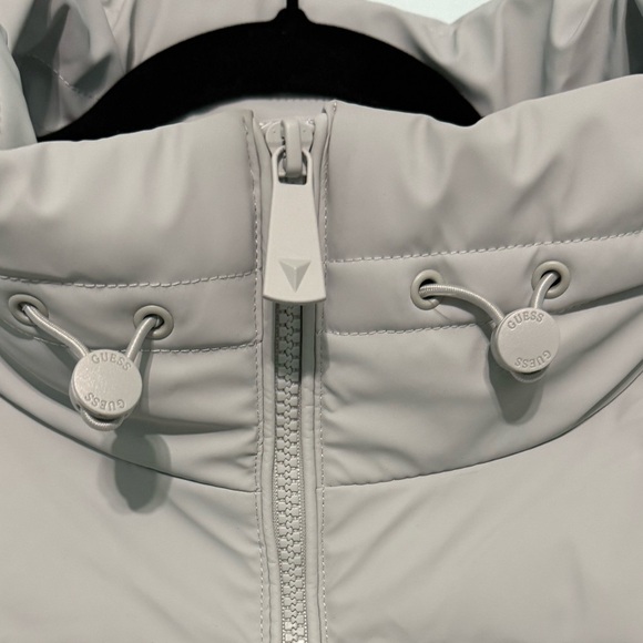 GUESS USA quilted puffer vest - Picture 7 of 10